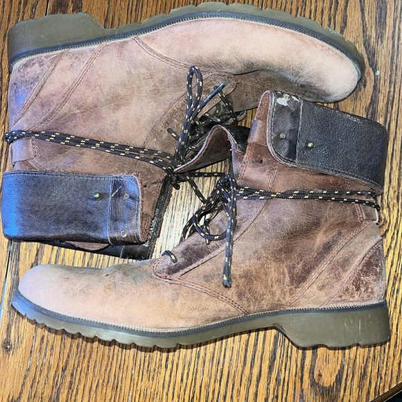 Teva boots - Picture 7 of 11